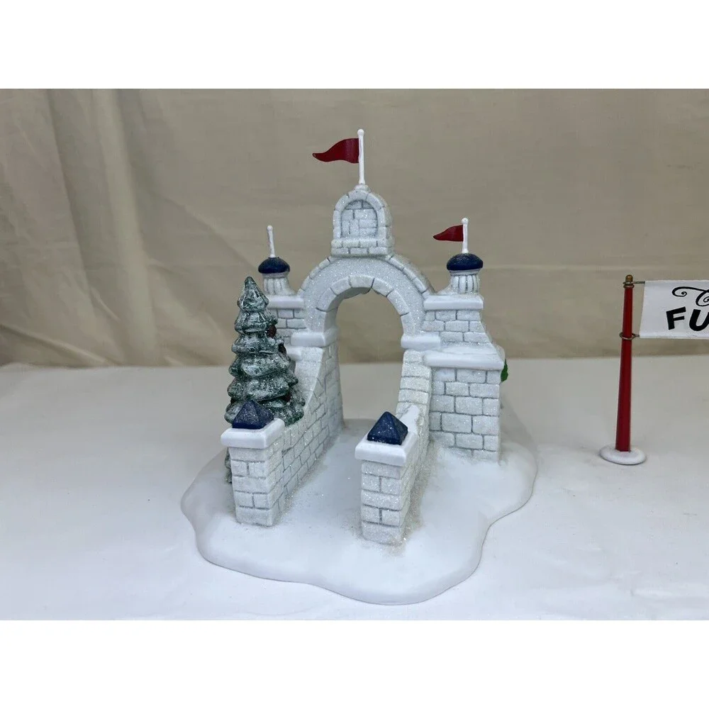 Vtg Dept. 56 Xmas‎ Village Accessories 1993 North Pole Gate & Fun Run Gate